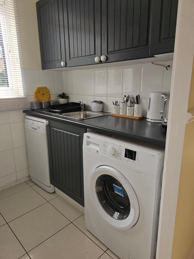 Home In Beckton. Docklands. London City Airport. Экстерьер фото