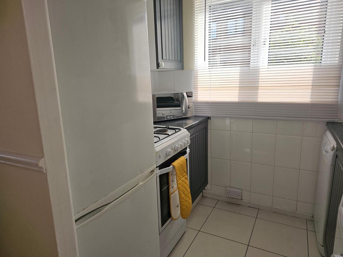 Home In Beckton. Docklands. London City Airport. Экстерьер фото